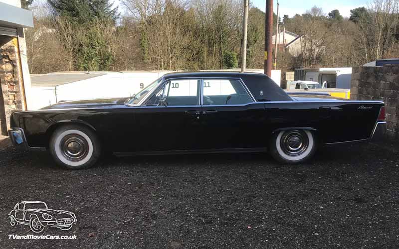TV Film Movie Action Vehicle Scotland 1964 Lincoln Continental OS 800px