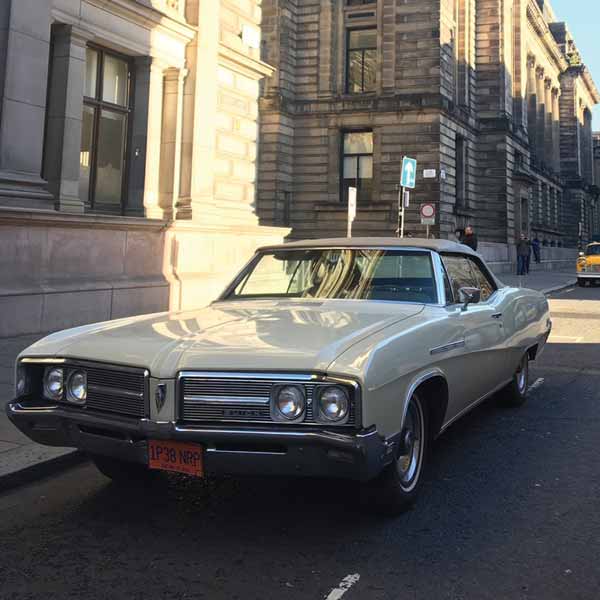TV Film Movie Action Vehicle Scotland 1965 Buick LeSabre Front 600px.jpg