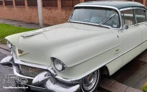 TV Film Movie Action Vehicle Scotland Cadillac Fleetwood 1956 - Sixty Special Front OS