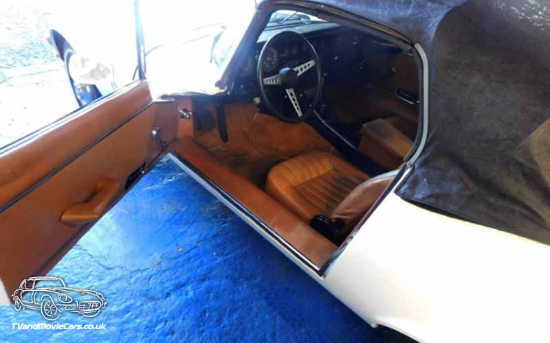 TV Film Movie Action Vehicle Scotland UK Cars Jaguar E-Type Convertible (1971) Interior OS