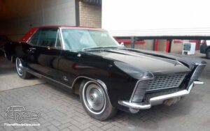TV Film Movie Action Vehicle Scotland USA Cars 1965 Buick Riviera Front NS