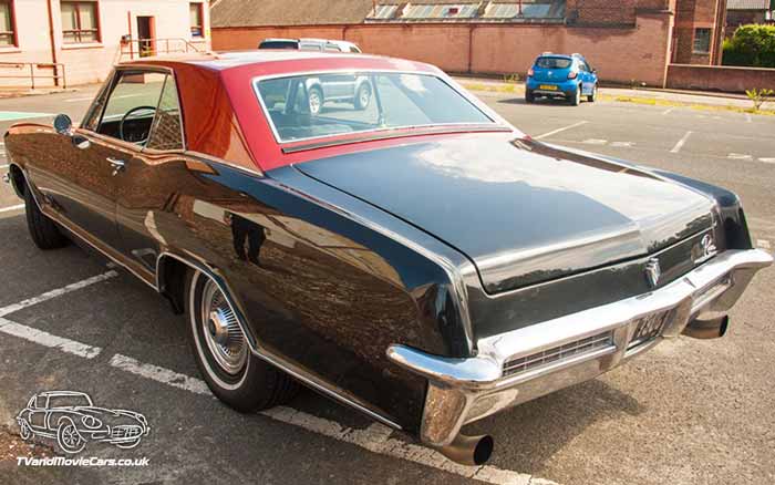 TV Film Movie Action Vehicle Scotland USA Cars 1965 Buick Riviera Rear OS