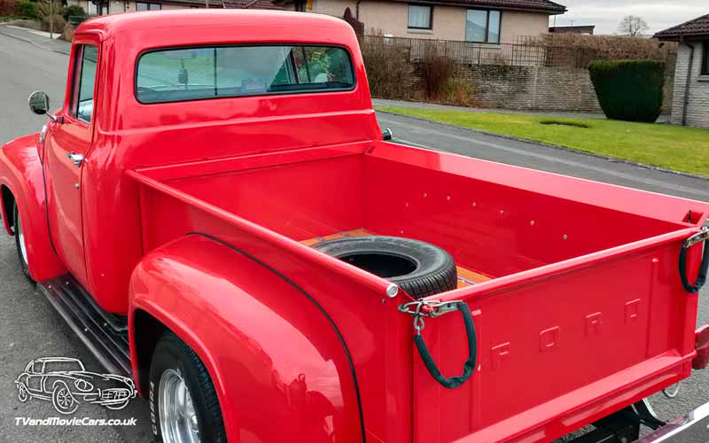 TV Film Movie Action Vehicle Scotland USA Truck Ford F100 (1956) Rear Bed