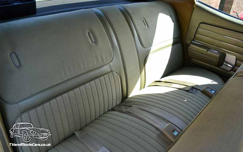 TV Movie American Cars Action Vehicles Scotland Buick Skylark 1968 - Interior Back 800px
