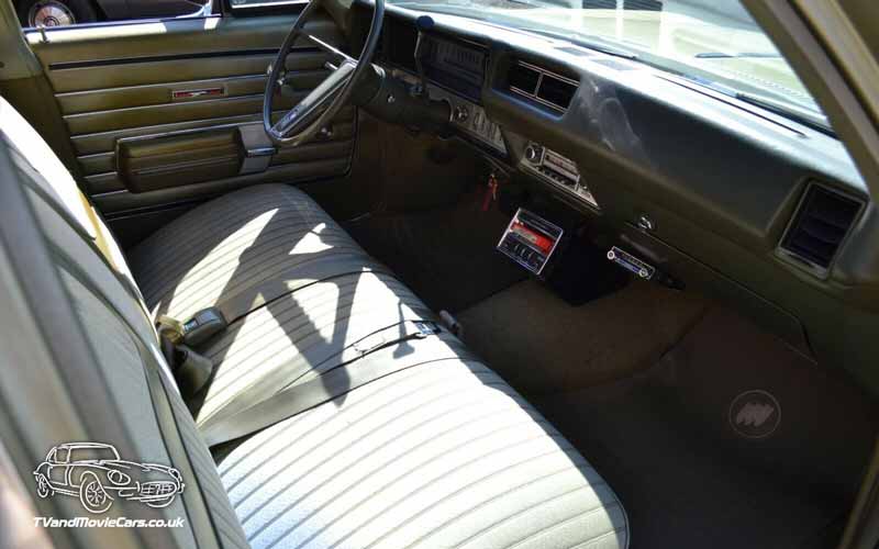 TV Movie American Cars Action Vehicles Scotland Buick Skylark 1968 - Interior Front 800px