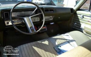 TV Movie American Cars Action Vehicles Scotland Buick Skylark 1968 - Interior Front Dash 800px