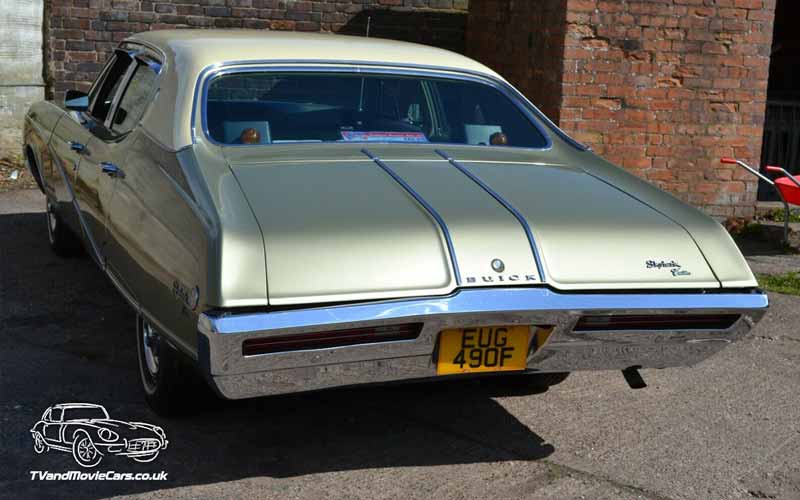 TV Movie American Cars Action Vehicles Scotland Buick Skylark 1968 - Rear OS 800px