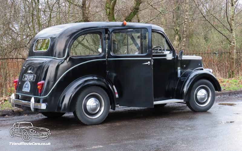 TV Film Movie Action Vehicle Scotland Beardmore Paramount MKVII Taxi Rear OS
