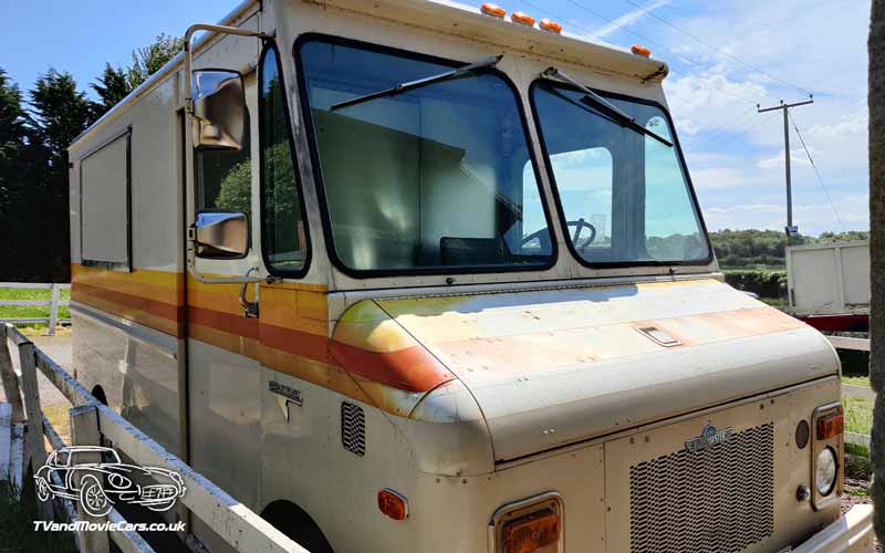 TV Film Movie Action Vehicle Scotland USA Step Side Guman Olson Kurbmaster (1973) Front NS 800px