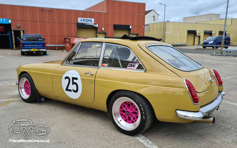 TV Film Movie Action Vehicle Scotland UK Cars MG BGT Coupe (1971) ns 800pox