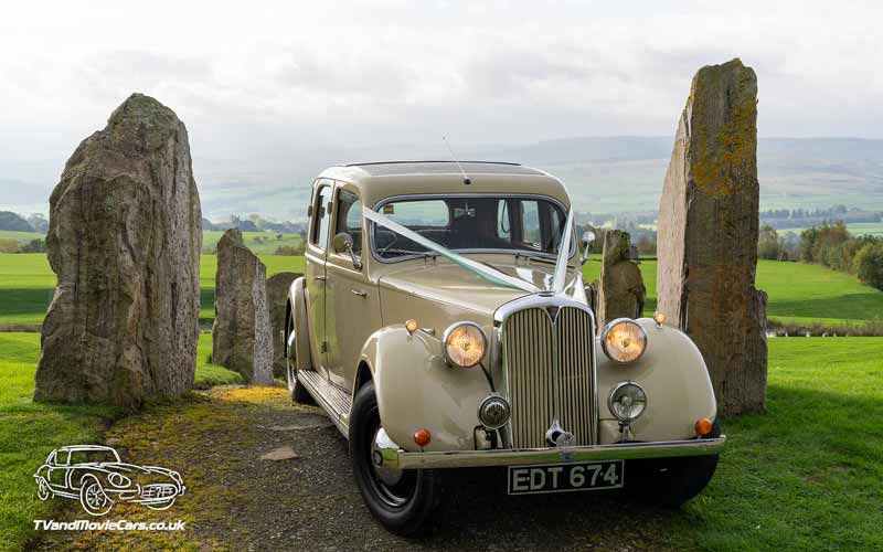 TV Film Movie Action Vehicle Scotland UK Cars Rover 12 1947 Front Wedding 800px