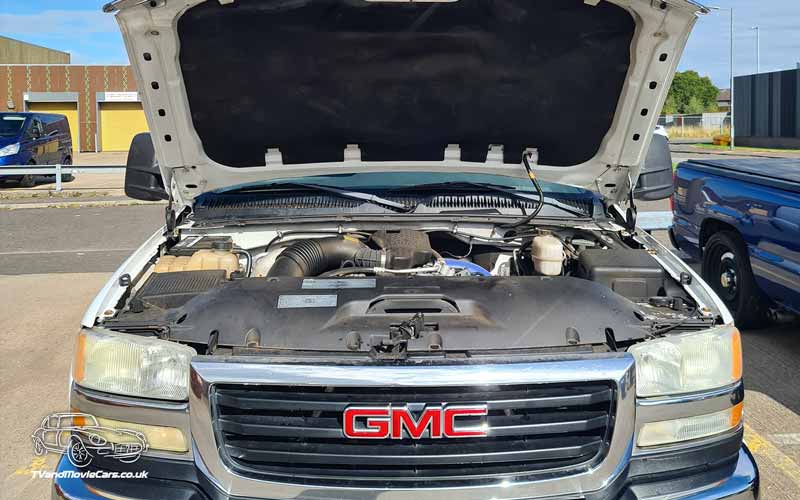 TV Film Movie Action Vehicle Scotland USA Cars GMC Sierra 2500HD Engine