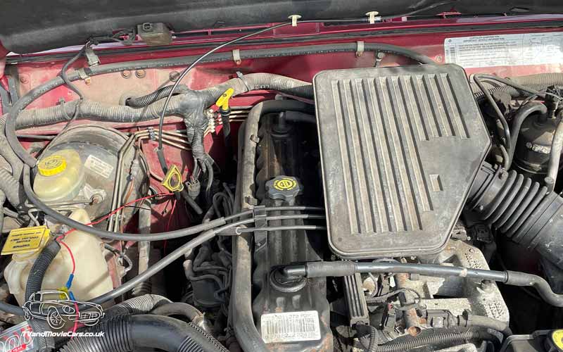 TV Film Movie Action Vehicle Scotland USA Cars Jeep Cherokee Engine