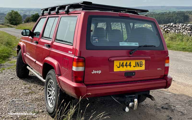 TV Film Movie Action Vehicle Scotland USA Cars Jeep Cherokee Rear OS