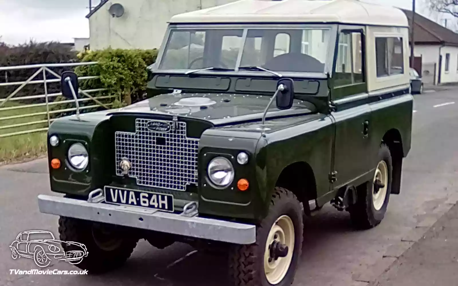 TV Film Movie Action Vehicle Scotland UK Cars Land Rover Series 2a Front NS 2