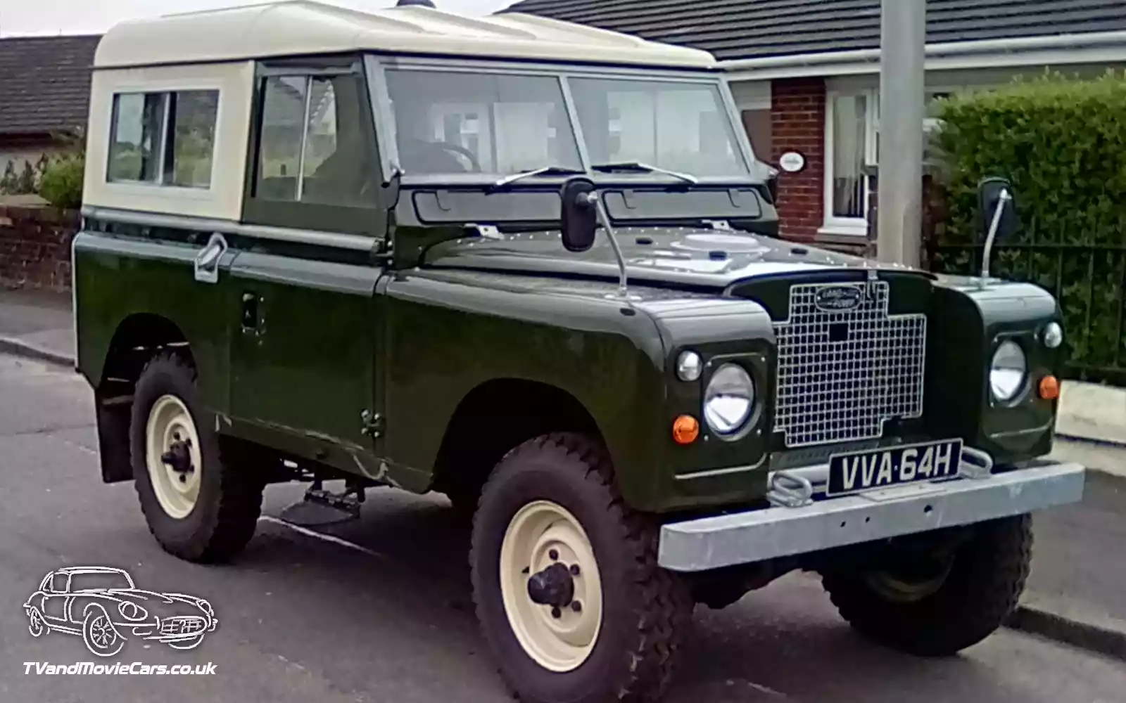 TV Film Movie Action Vehicle Scotland UK Cars Land Rover Series 2a Front OS