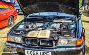 TV Film Movie Action Vehicle Scotland German Cars BMW 7 Series E38 750IL 1997 Engine 3