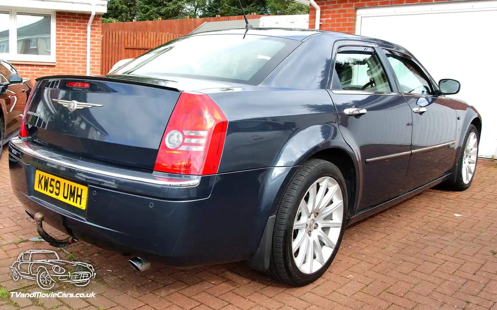 TV Film Movie Action Vehicle Scotland Austria Cars Chrysler 300c CRD 2009 Back OS