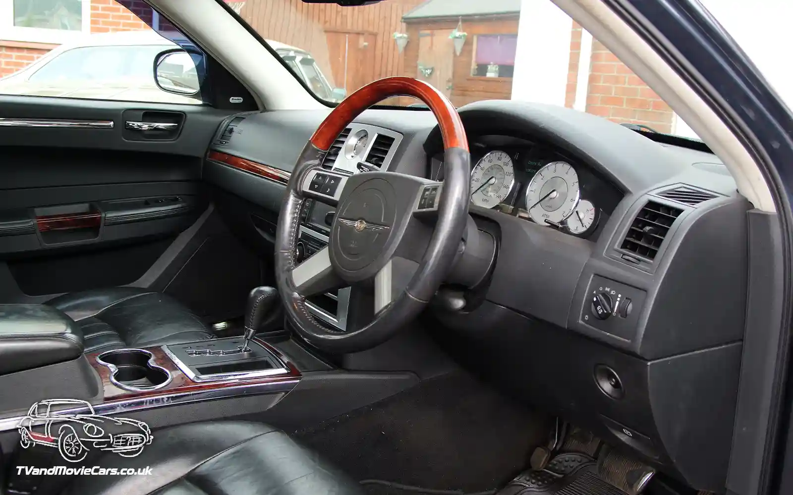 TV Film Movie Action Vehicle Scotland Austria Cars Chrysler 300c CRD 2009 Interior Front Dashboard