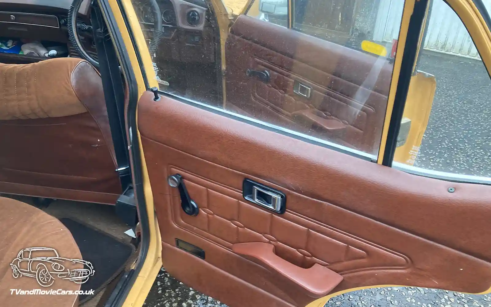 TV Film Movie Action Vehicle Scotland UK Cars Morris Marina 1.3 SDL 1978 Interior Back Door