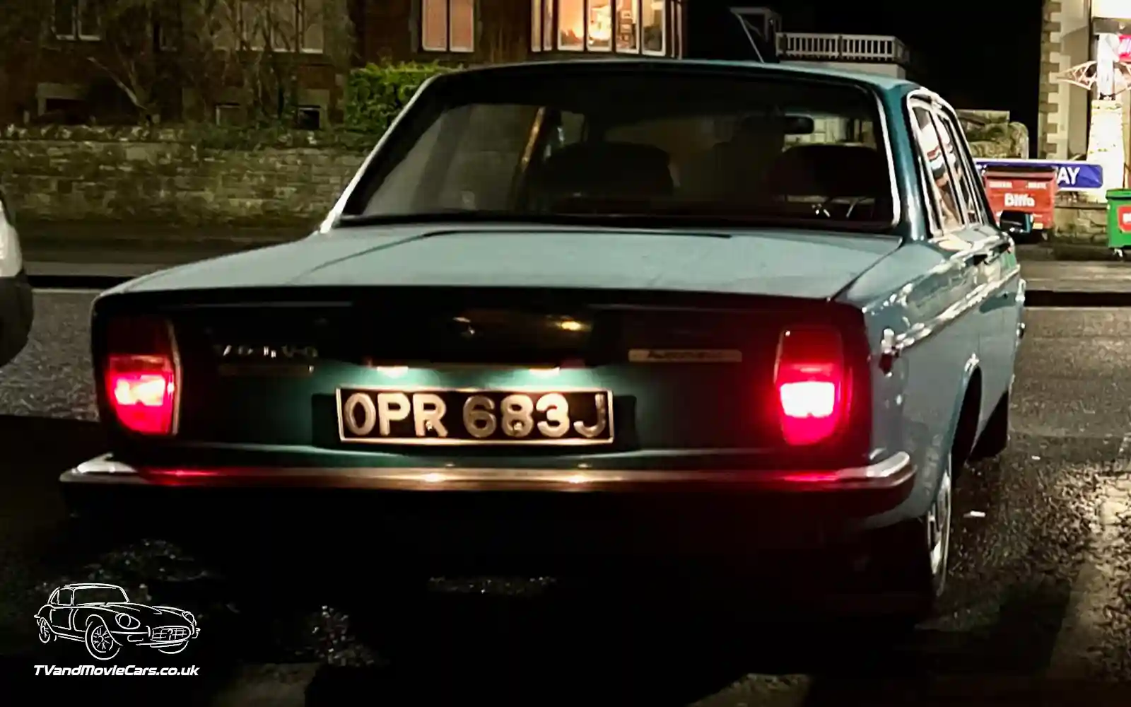 TV Film Movie Action Vehicle Scotland Swedish Car Volvo 144 De Luxe 1971 OS Rear Night
