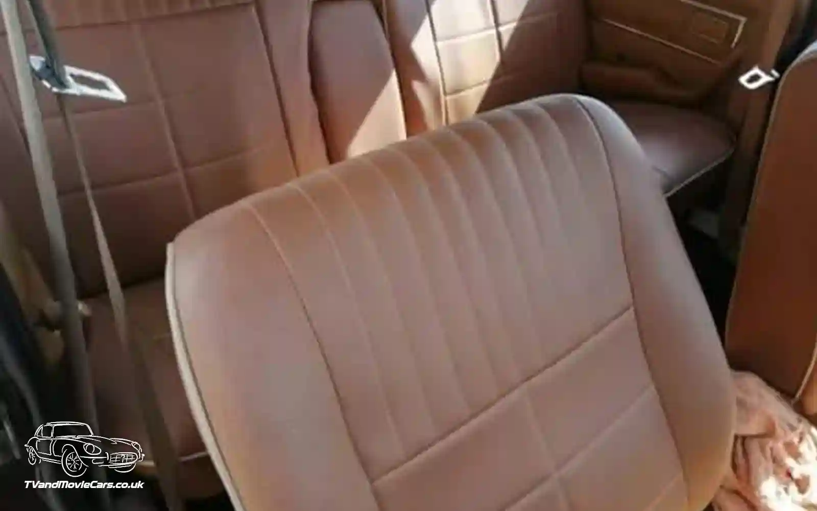 TV Film Movie Action Vehicle Scotland UK Classic Car Ford Granada Mk1 3.0 XL Coupe 1973 Interior Rear