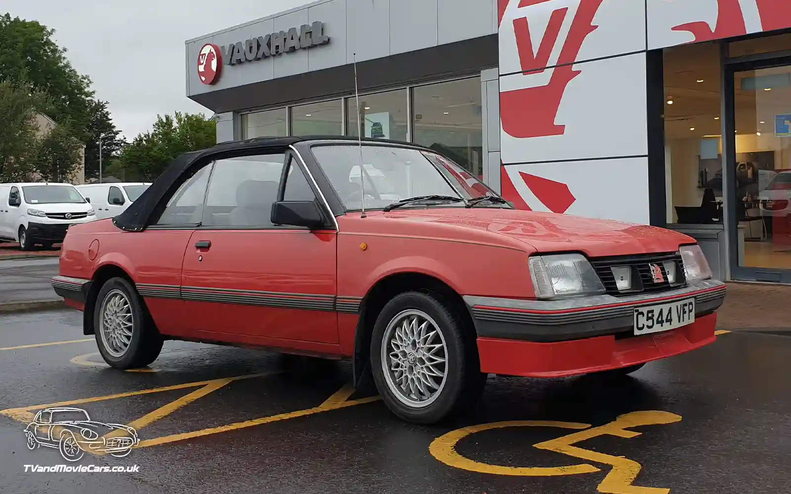TV Film Movie Action Vehicle Scotland UK Classic Car Vauxhall Cavalier Mk2 Cabriolet 1.8i 1986 OS Front