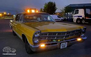 TV Film Movie Action Vehicle Scotland USA Cars Ford Galaxie 500 1967 New York Yellow Cab Front NS Lights On
