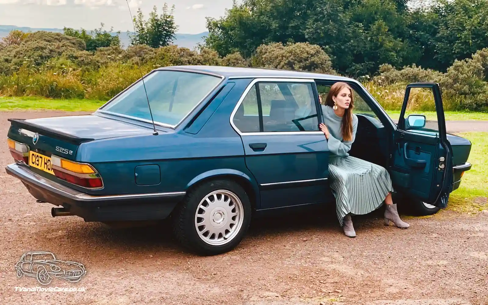 TV Film Movie Action Vehicle Scotland German Car BMW 525e 1985 OS Rear Girl