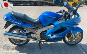 TV Film Movie Action Vehicles Scotland UK Motorcycle Kawasaki ZZR 1200 2002 OS 2