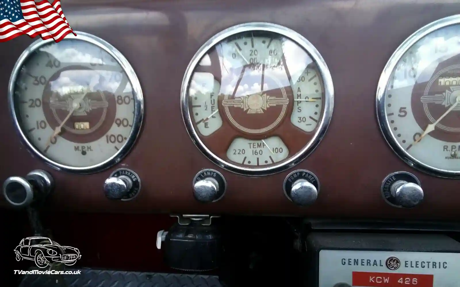 TV Film Movie USA Action Vehicles American Lafrance - 700 Fire Pump Truck 1948 Dashboard 2