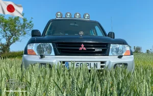 TV Film Movie Action Vehicles Scotland UK Mitsubishi Shogun GDI 3500 4x4 2000 offroad front