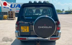TV Film Movie Action Vehicles Scotland UK Mitsubishi Shogun GDI 3500 4x4 2000 rear