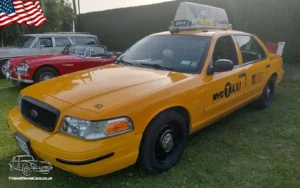 TV Film Movie Action Vehicles Ford Crown Victoria New York Taxi Cab 2011 OS Front
