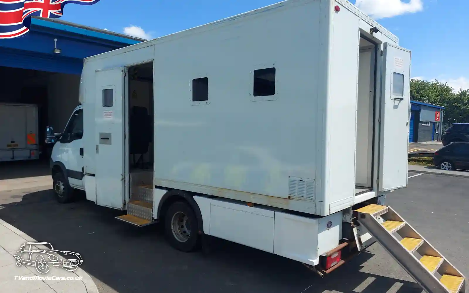 TV Film Movie Action Vehicles UK Iveco Daily Prisoner Van 2011 - NS Back with steps