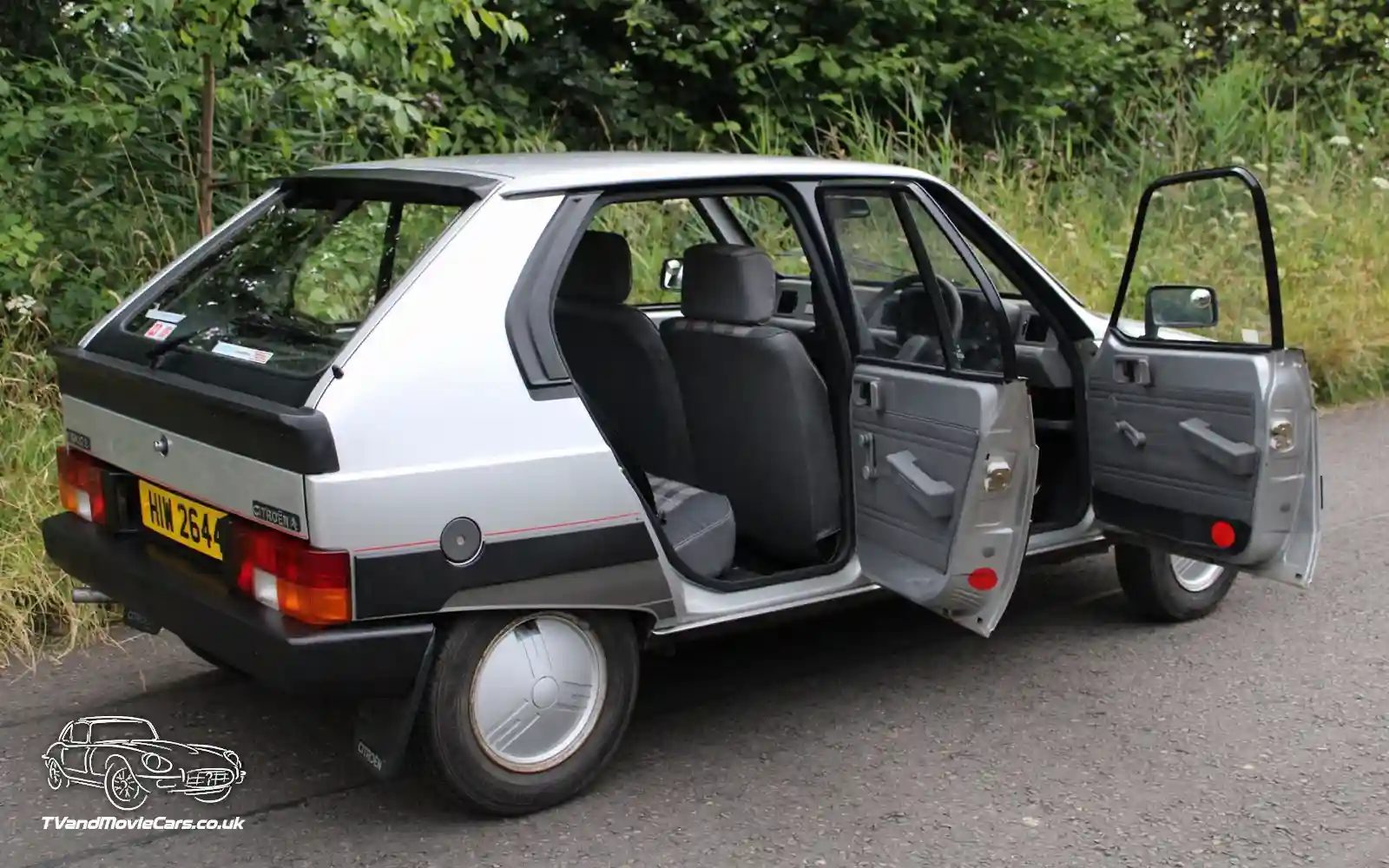 TV Film Movie Action Vehicles Scotland French Cars Citroen Visa 10E Leader 1986 2 Open OS Doors