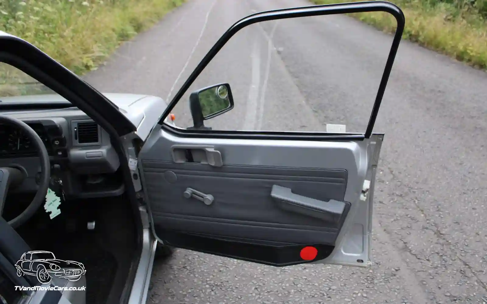 TV Film Movie Action Vehicles Scotland French Cars Citroen Visa 10E Leader 1986 Open OS Door