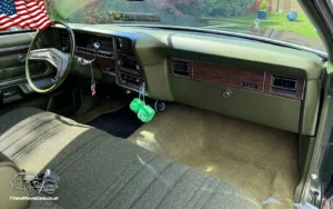 TV Film Movie Action Vehicles Scotland USA Cars Ford LTD Coupe 1976 Interior Dashboard NS