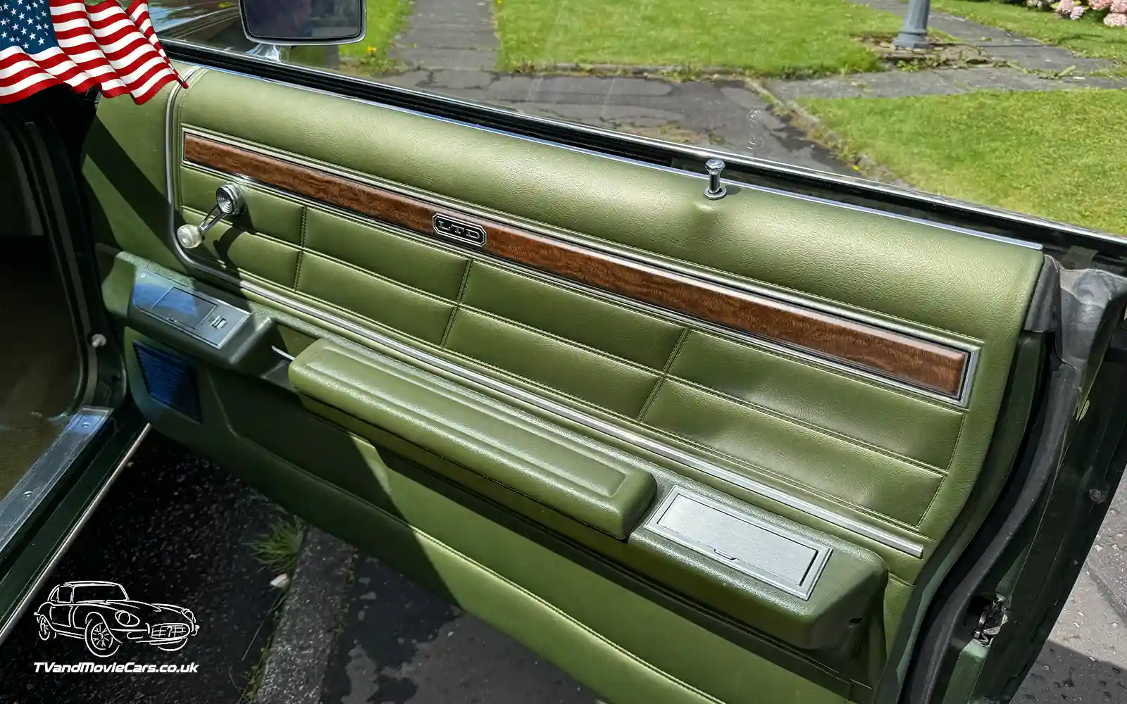 TV Film Movie Action Vehicles Scotland USA Cars Ford LTD Coupe 1976 Interior NS Door
