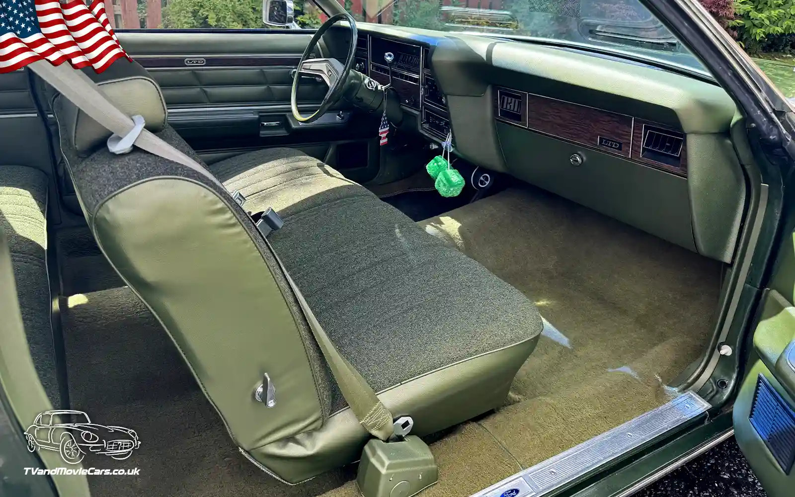 TV Film Movie Action Vehicles Scotland USA Cars Ford LTD Coupe 1976 Interior Seats NS