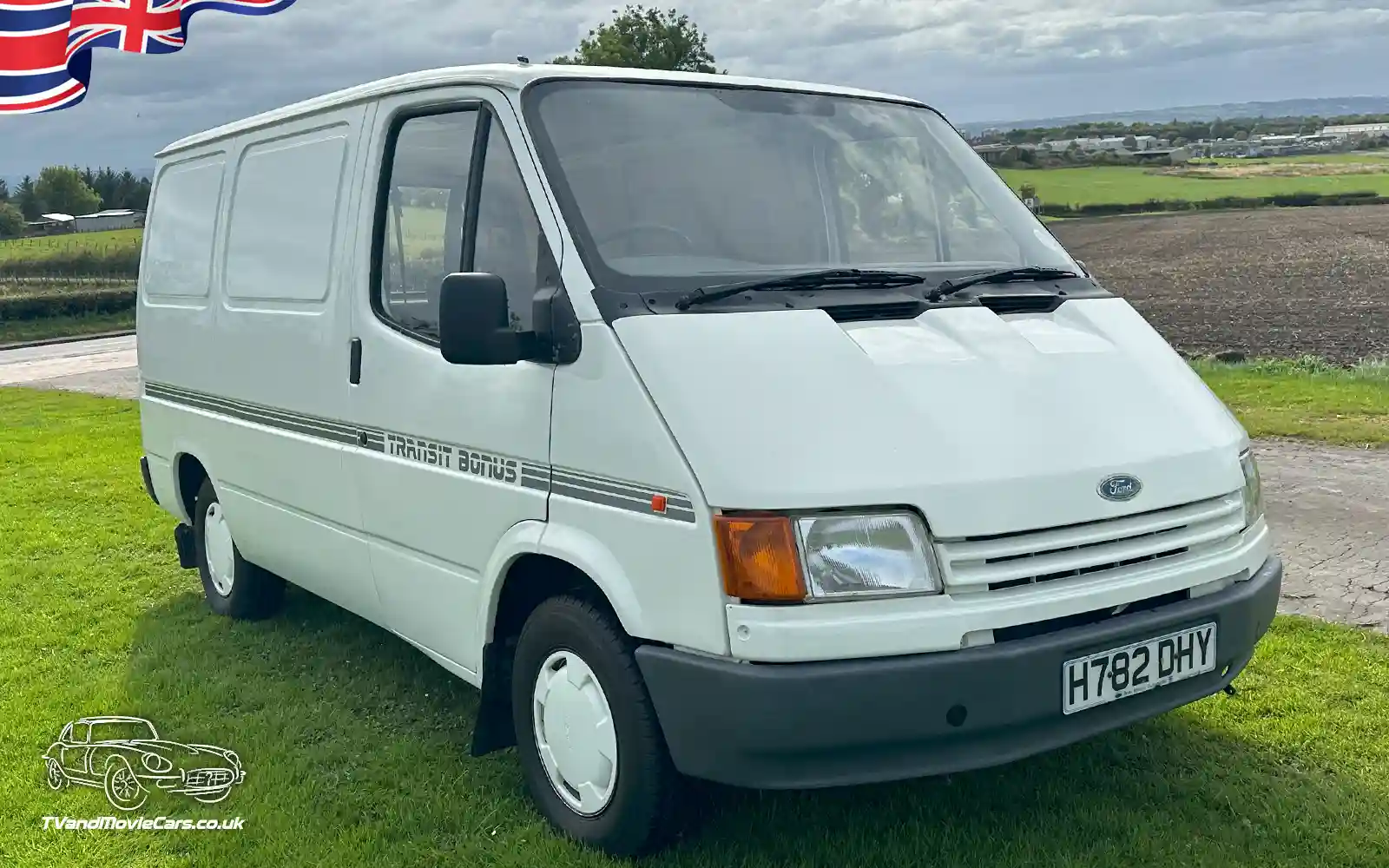 TV Film Movie Action Vehicles Scotland UK Ford Transit Bonus Van 1990 Front NS