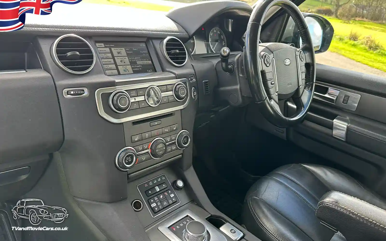 TV Film Movie Action Vehicles Scotland UK Land Rover Discovery 4 - Dashboard Centre