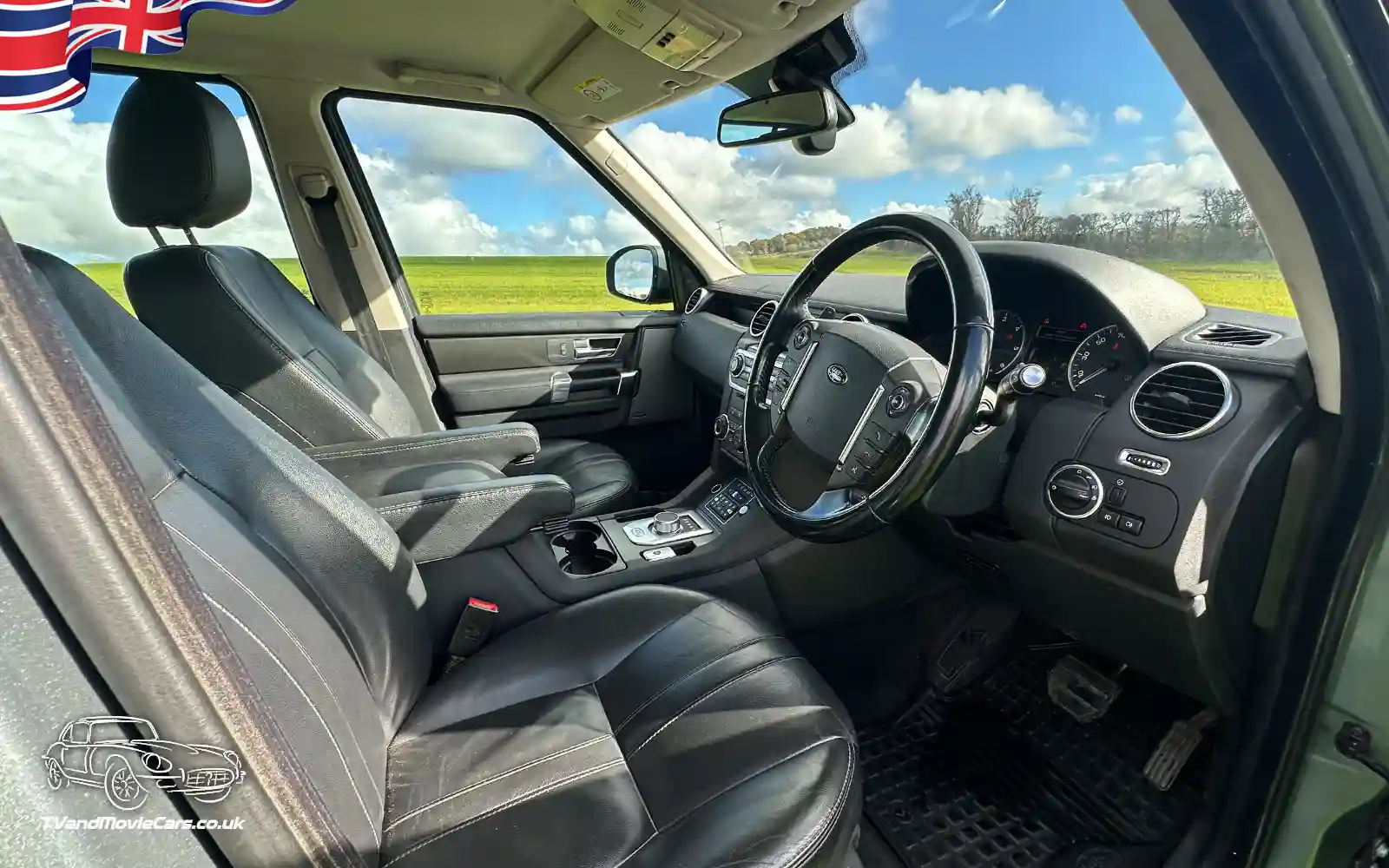TV Film Movie Action Vehicles Scotland UK Land Rover Discovery 4 - Interior Front OS 2