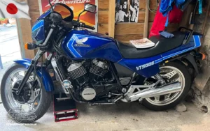 TV Film Movie Action Motorcycles England UK Honda VT500 1988 NS