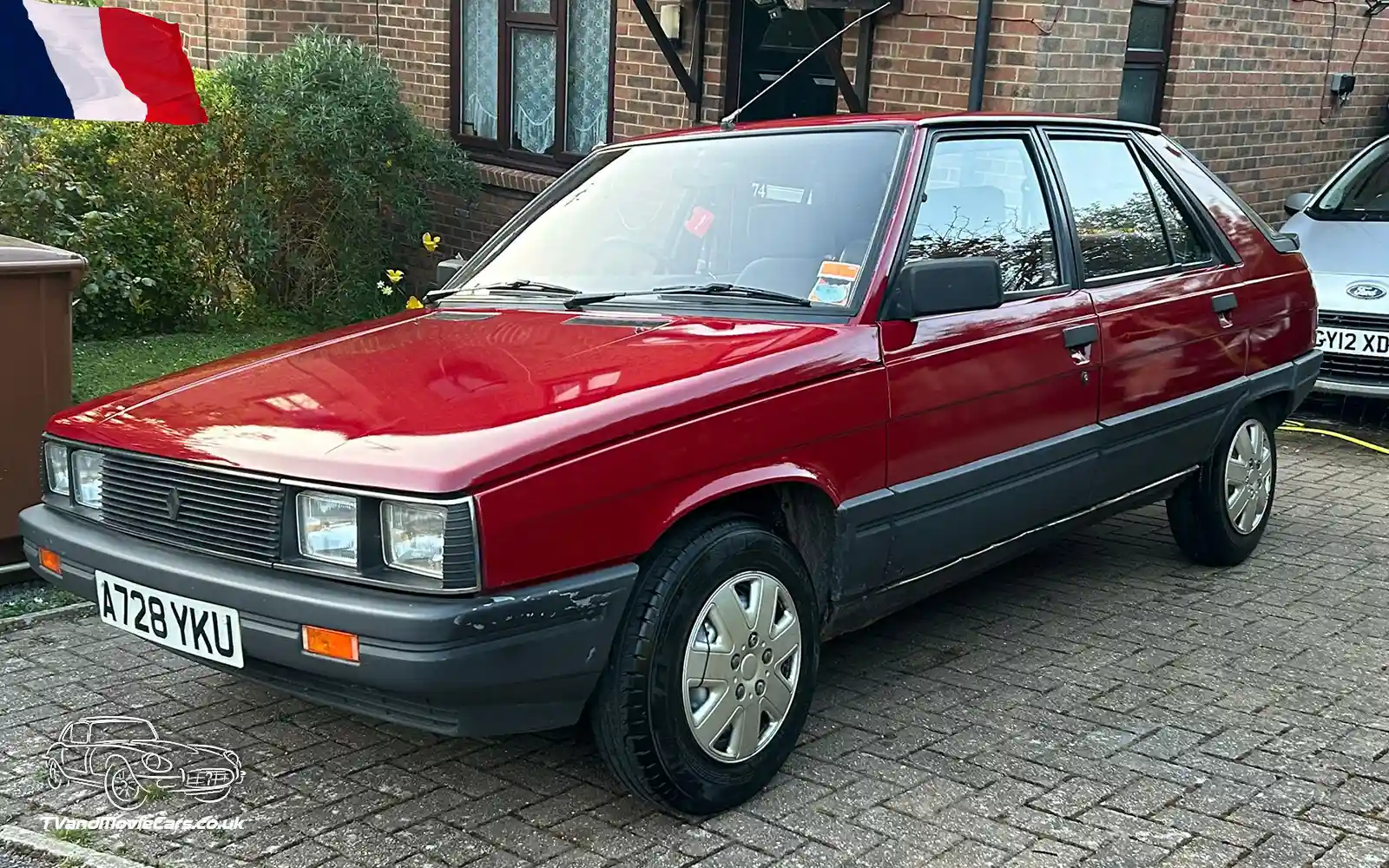 TV Film Movie Action Vehicles UK French Cars Renault 11 GTL 1984 - Front NS