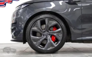 TV Film Movie Action Vehicles Scotland UK Land Rover Range Rover Sport Autobiography (2023) Wheel